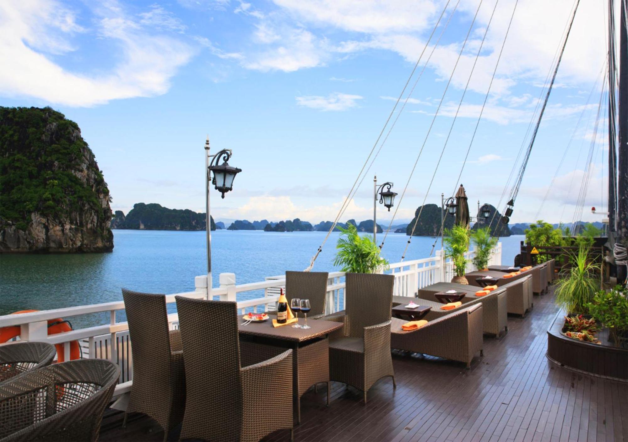 Halong Arcadia Cruise Hotel Ha Long Exterior photo